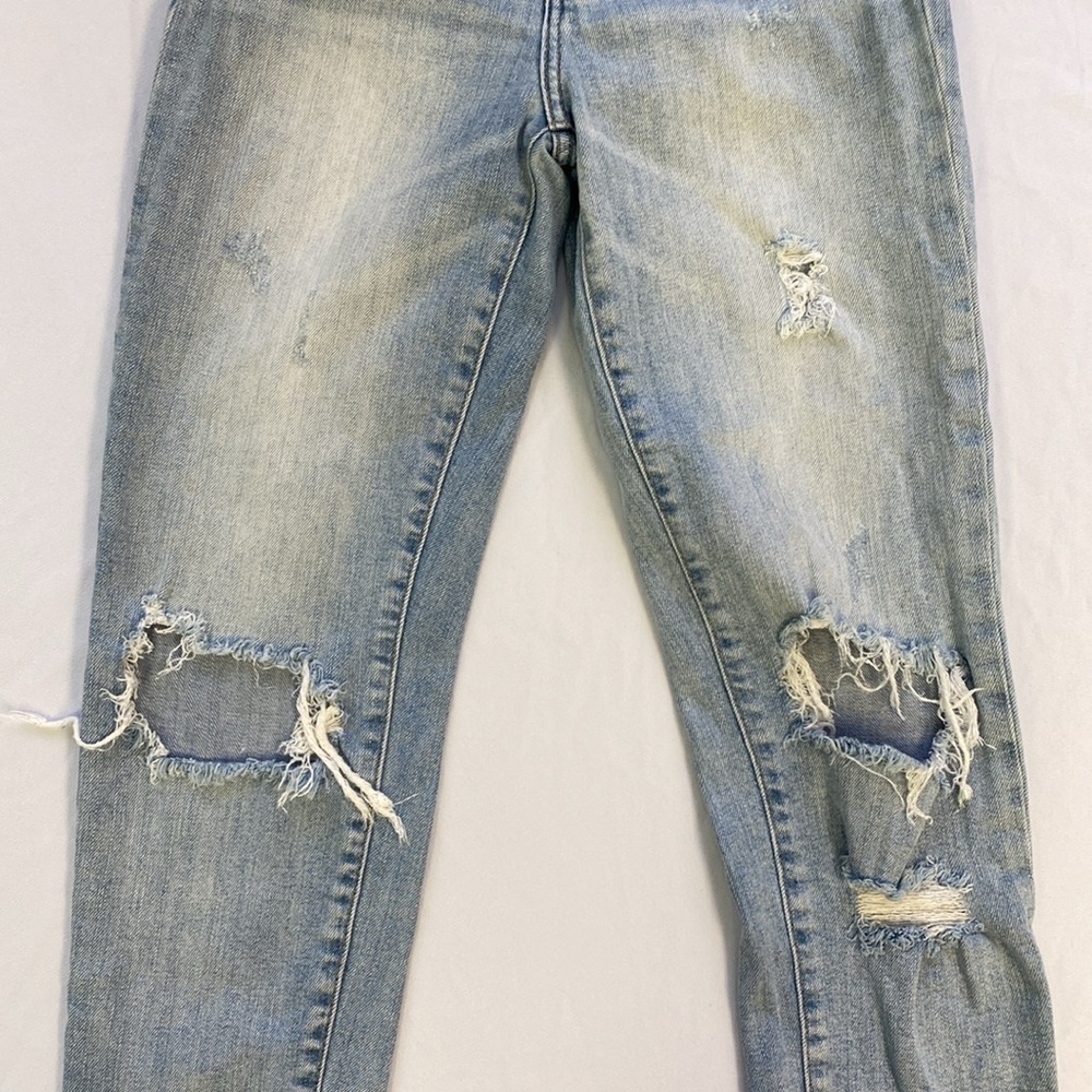 Willow & Root Buckle High Rise Mom Fit Distressed Jeans Women’s Size 24 - Picture 3 of 15